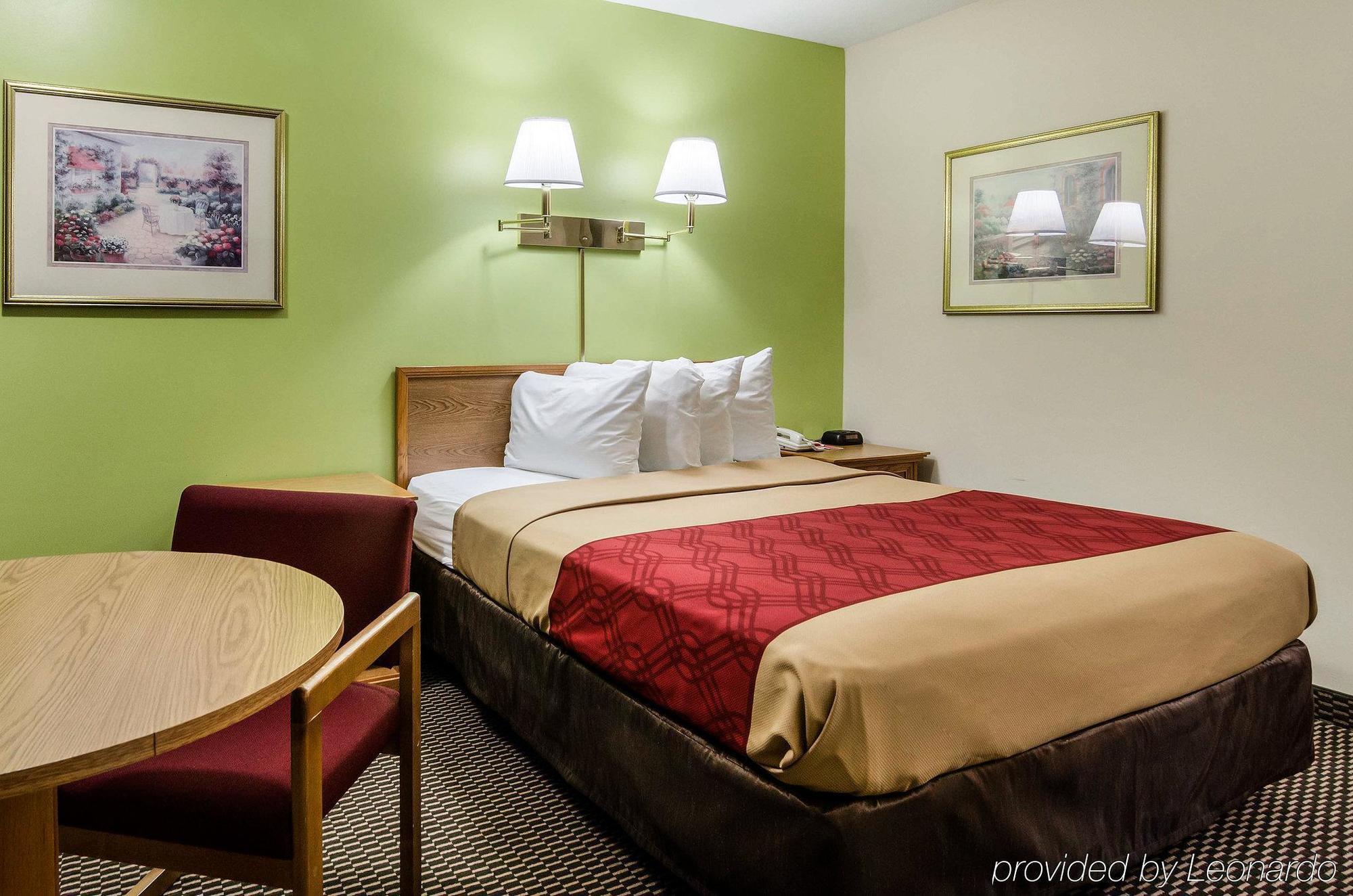 Econo Lodge University Lawrence Dış mekan fotoğraf